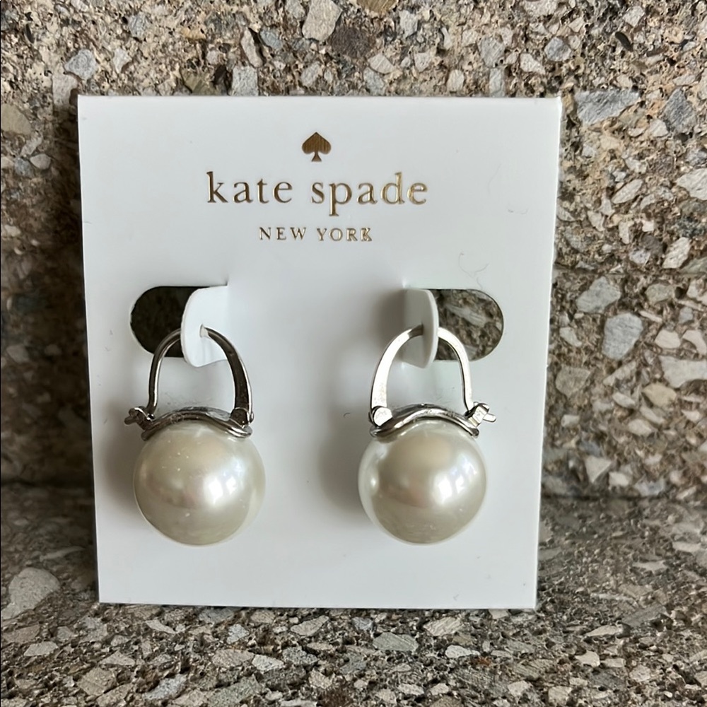 ❤️NWT Kate Spade ‘Shine On’ White & Silver-Tone Pearl Earrings